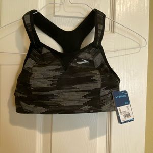 Brand new Brooks rebound racer sports bra size 32B